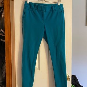 Loft size 6 teal skinny pants. Gently worn and in great condition!
